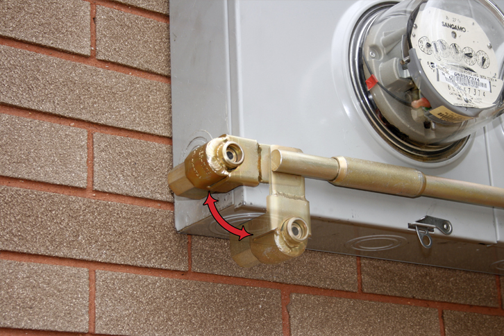 Articulating male and female ends allow the installer to install them on the top, bottom or side of the meter socket.